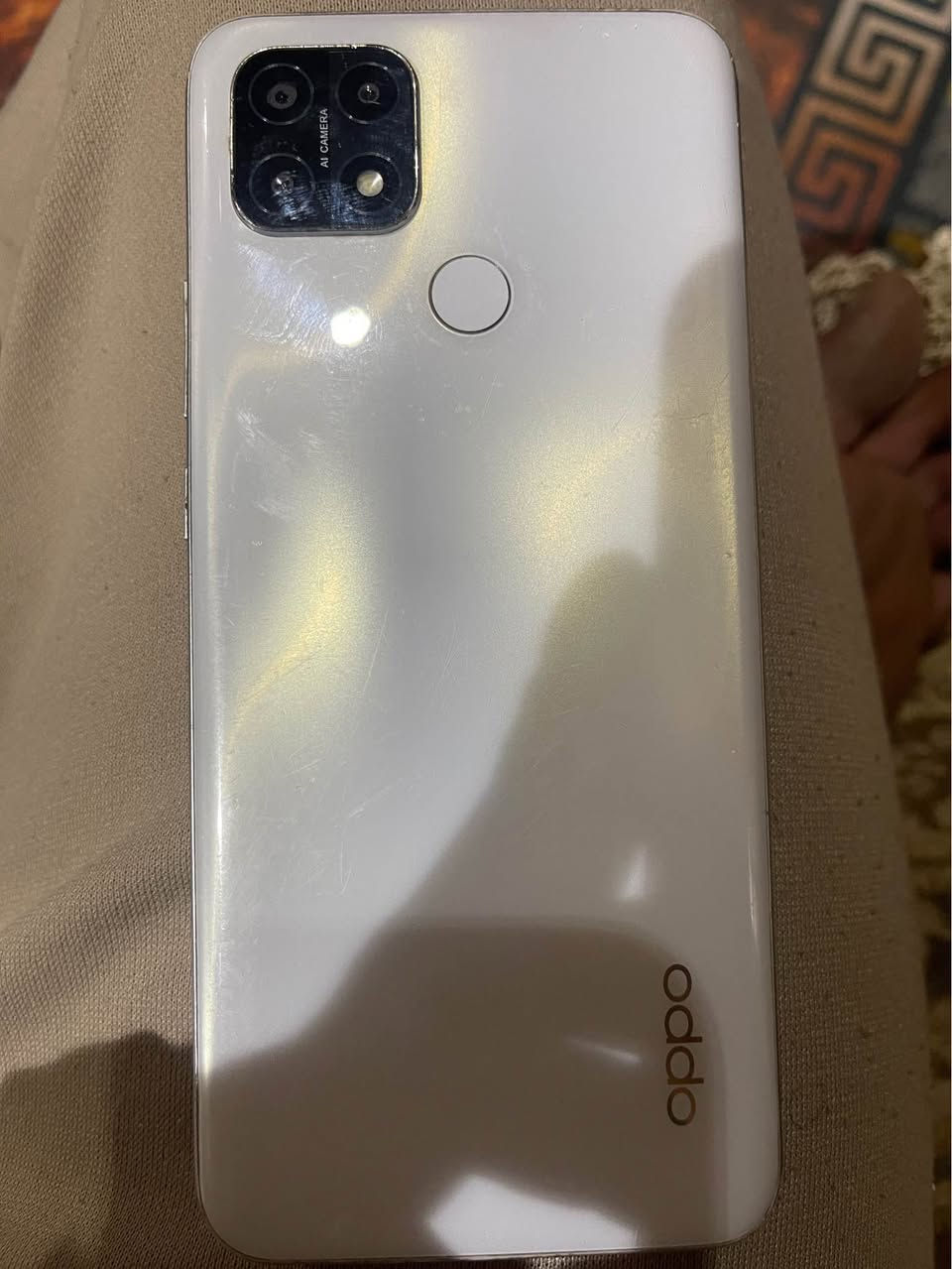 السلام عليكم 
جهاز اوبو  ذاكرة ٦٤ مابي اي مشكله فقط شاشته بيها فطر 
للبيع 
سعره ٣٥  
للتواصل واتساب.  *********** بغداد, العراق
