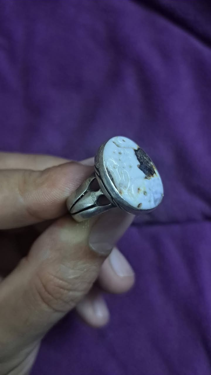 عطف بحري قديم
فضة 925، السعر 75 الف قفل
مكاني بغداد المنصور


**إذا كنت صاحب هذا الإعلان وتريد حذفه لأي سبب، رجاءا أرسل رسالة إلى الدعم الفني**