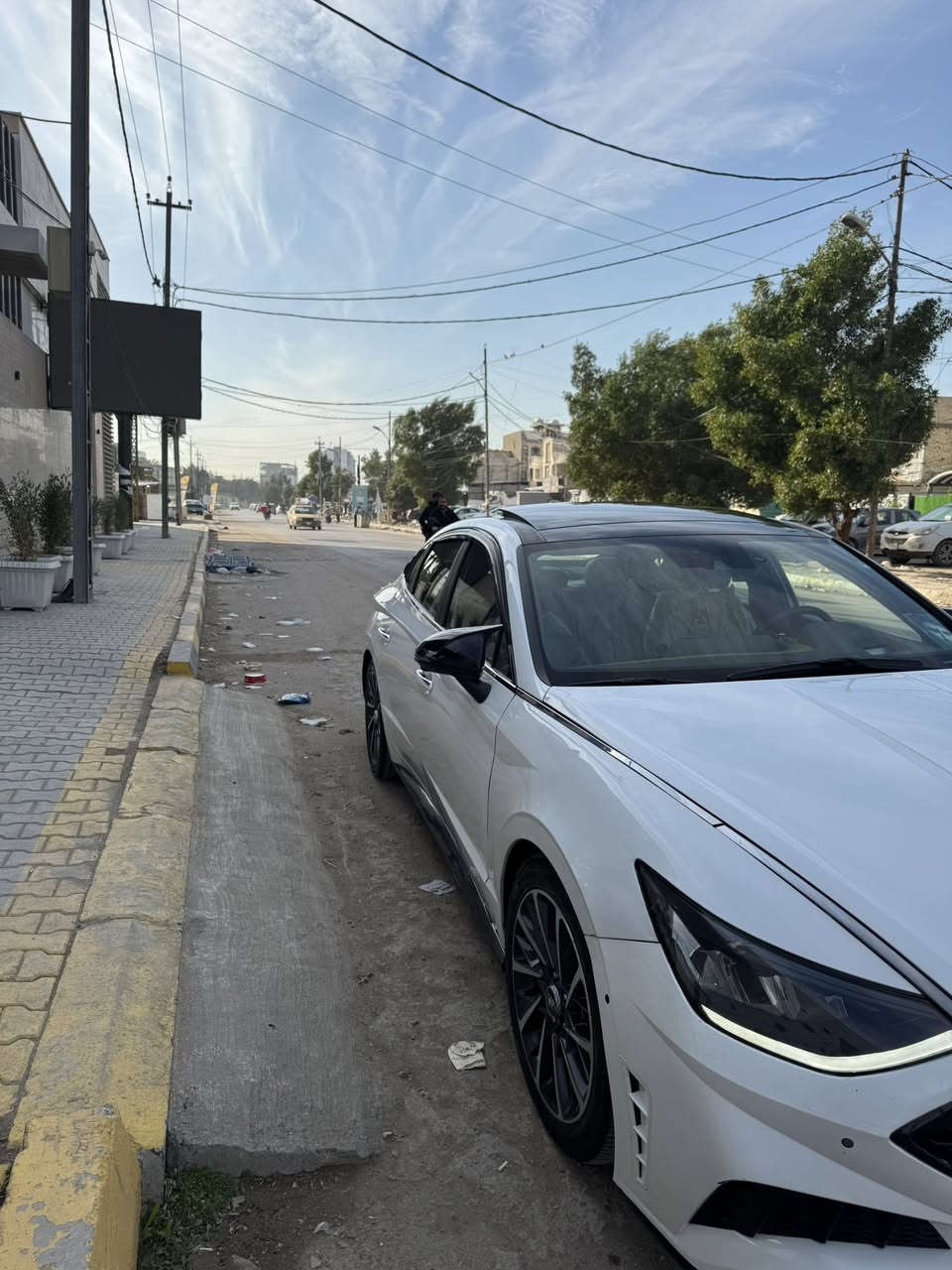 سلام عليكم 
سوناتا 2022 
السياره لمتد فول المواصفات 
مزوعة مواصفات. بحيث شنو تريد بيه 
مكينه 1600 تيربو المرغوب. 
وضعيات قياده وانضمه الكير 
شنو الي بالك موجود بالسياره 
كامله مواصفات   
السياره حادثه فقط جاملغ  ومصلح نفسه 
مكاني بغداد الاسكان قرب كلية العلوم الاقتصاديه 
السعر 182 وبيه مجال 

‭0783 827 5225‬
