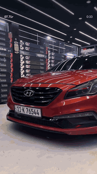 هونداي سوناتا 2015 وارد امريكي لمتد أعلى فه 
رقم بغداد   
سياره مواصفات فول 1\1
بصمه تشغيل و ابواب و صندوق 
فتحه سقف بنوراما 
كشنات جلد + كهرباء + تدفئه و تبريد 
محرك 2000 تيربو
رادارات جانبيه و خلفيه 
تحديد مسار و قياده ذاتيه
بردات خلفيه 
لد امامي خلفي 
انضمه قياده 
نضام اوتو هولد 
سايد بريك بصمه 
حفض وضعيات الكشن 
تبريد قطعتين و الأمامي مناخ منفصل
شاشه كبيره + كامره + نضام صوت انفنتي 
ستيرن رياضي حرف D مع شفتات كير
وبعد بيها مواصفات السياره نضيفه و جاهزه ماشيه 124 الف 
بيع أو مراوس
مكان السيارة بصرة دور الشرطة 

 للإستفسار ***********
