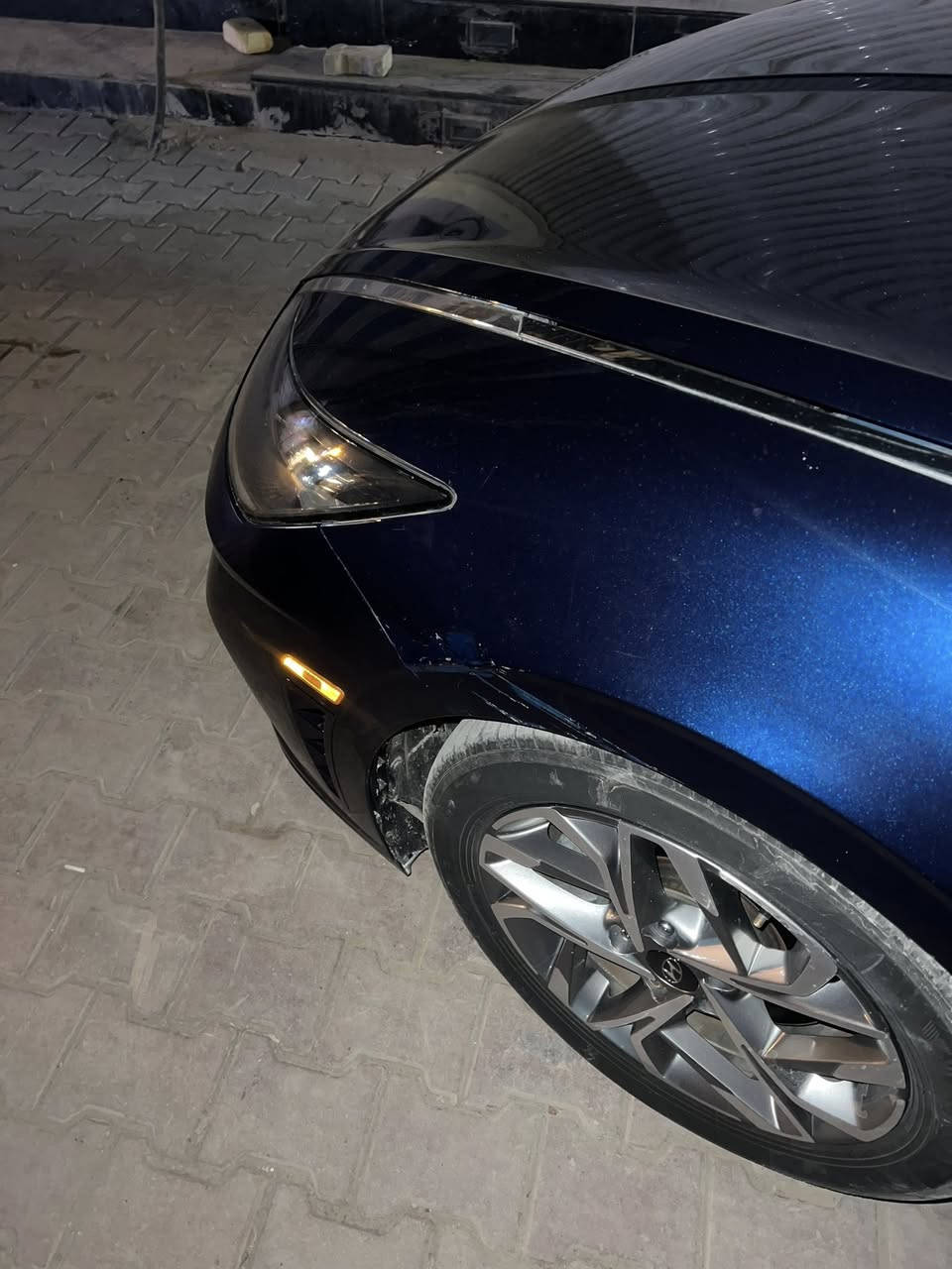 سوناتا ٢٠٢٠
حادث خلفي جاملغ وباب خلفي
 بدون ايرباك بدون شواصي
فول بانوراما سستم boss عينه دجتل
نقاط عميه شحن لاسلكلي تدفئة كشنات وستيرن رادارات قيادة ذاتيه اوتو هولد مكينة٢.٥ مو تيربو 
شماليه باسم شركة سنويه لل٢٠٢٧
ماشيه ٦٩ ميل
بيها تكحيل بلبنيد ومغلفه نانو البنيد 
السعر ١٥٥ قفل بيع مستعجل 
***********
