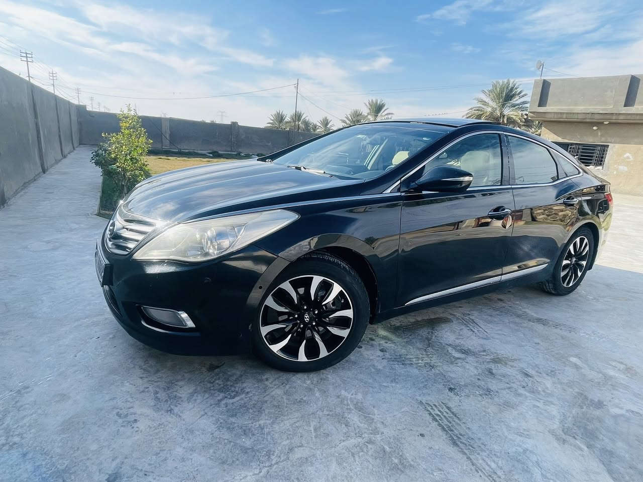 الهم صلي على محمد وآل محمد     

البيع هونداي ازيره موديل 2011 

رقم اربيل 

محرك 6 سندر فول موصفات  مكان بابل ناحيت كفل 
استفسار اكثر اتصل على.  ‭0787 020 0040‬
