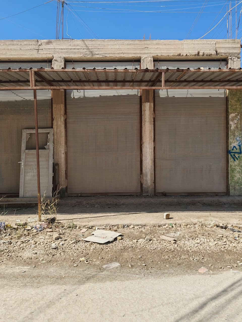 عقار تجاري مميز يحتوي على 10 محلات تجارية. 📍
ــــــــــــــــــــــــــــ
📍 الموقع: شارع العسكري
ــــــــــــــــــــــــــــ
🏢 يحتوي على 10 محلات تجارية
ــــــــــــــــــــــــــــ
📜 نوع الملكية: طابو صرف
ــــــــــــــــــــــــــــ
⭐ موقع مميز وقريب من محلات أم صاحب
ــــــــــــــــــــــــــــ
📞 للاستفسار: ***********
ــــــــــــــــــــــــــــ
💰 السعر: مراسلة فقط عبر واتساب أو ماسنجر
