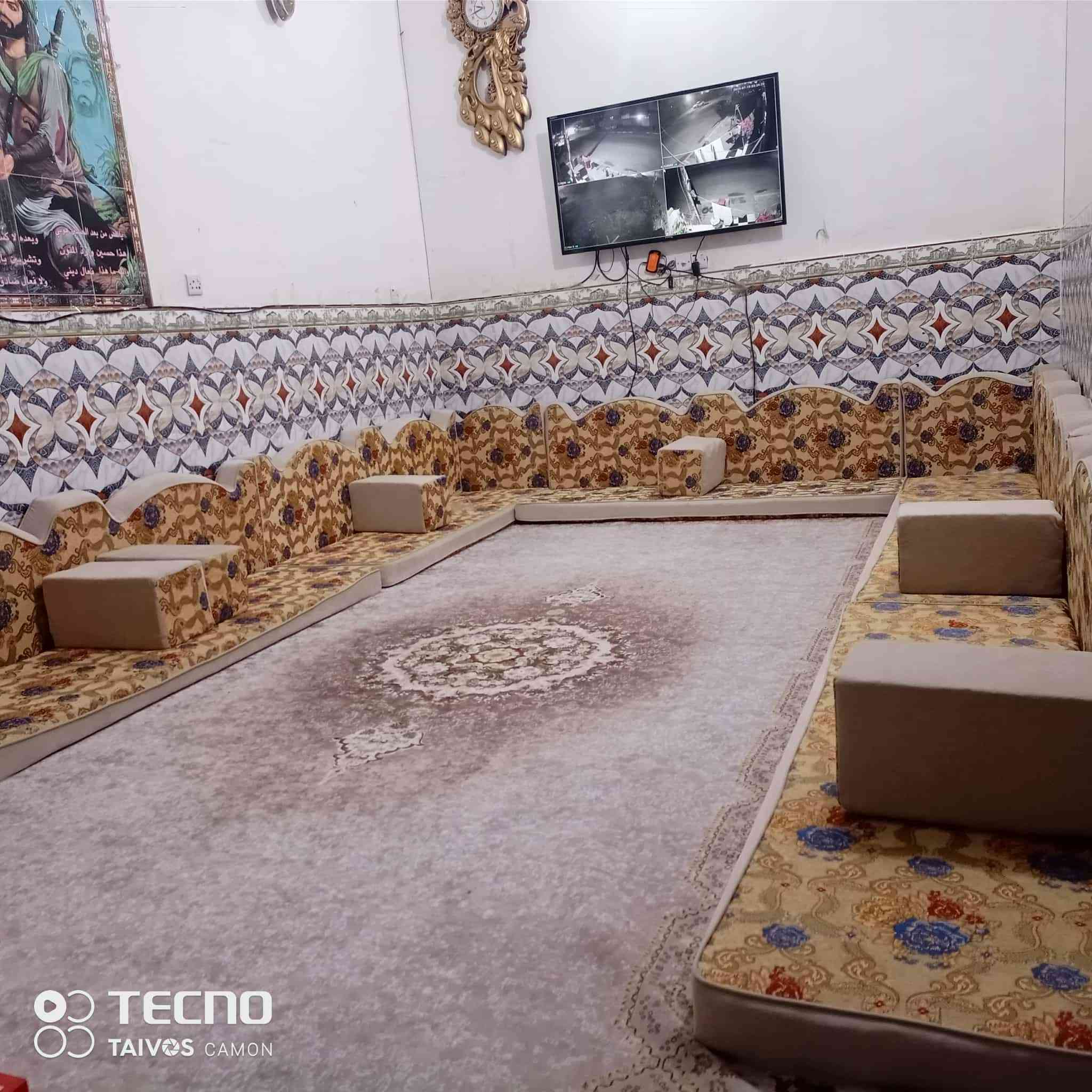 ​🏠 دار (طابو صرف) للبيع - موقع تجاري مميز
فرصة استثمارية أو سكنية في منطقة الإسكان الصناعي (النزلة الرابعة)، يتميز البيت بموقعه المباشر على الشارع العام.
​📍 المواصفات العامة:
​المساحة: 100 متر مربع.
​النوع: طابو صرف (ملك صرف).
​الموقع: واجهة تجارية على الشارع العام مباشرة.
​نوع البناء: بناء طابوك (طابوق) مع صب كونكريت مسلح (هيكل قوي).
​📋 تفاصيل الدار الداخلية:
​غرفة نوم.
​صالة واسعة.
​ديوانية (استقبال).
​مطبخ.
​مرافق صحية.
​✨ المميزات:
​يصلح العقار ليكون مقراً تجارياً، عيادة، مكتباً، أو سكناً بفضل إطلالته المباشرة على الشارع الحيوي وسهولة الوصول إليه.
​📞 للاستفسار والتواصل:
​للمزيد من المعلومات أو لترتيب موعد للمعاينة، يرجى الاتصال على الأرقام التالية:
​***********
​***********
​💬 متوفر واتساب على نفس الأرقام
