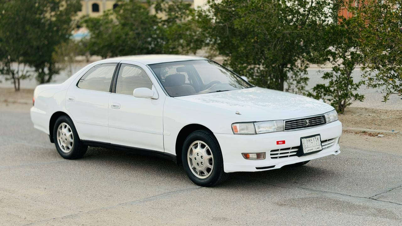 السلام عليكم كرستا موديل 93رقم بصره بسمي مكفوله من الضربه مصبوغه عام جماليه مكينه وكير جدد حداده جديده تخم تاير جديد باتري جديد سياره كارتون العنوان بصره خور الزبير السعر 72للاستفسار***********
