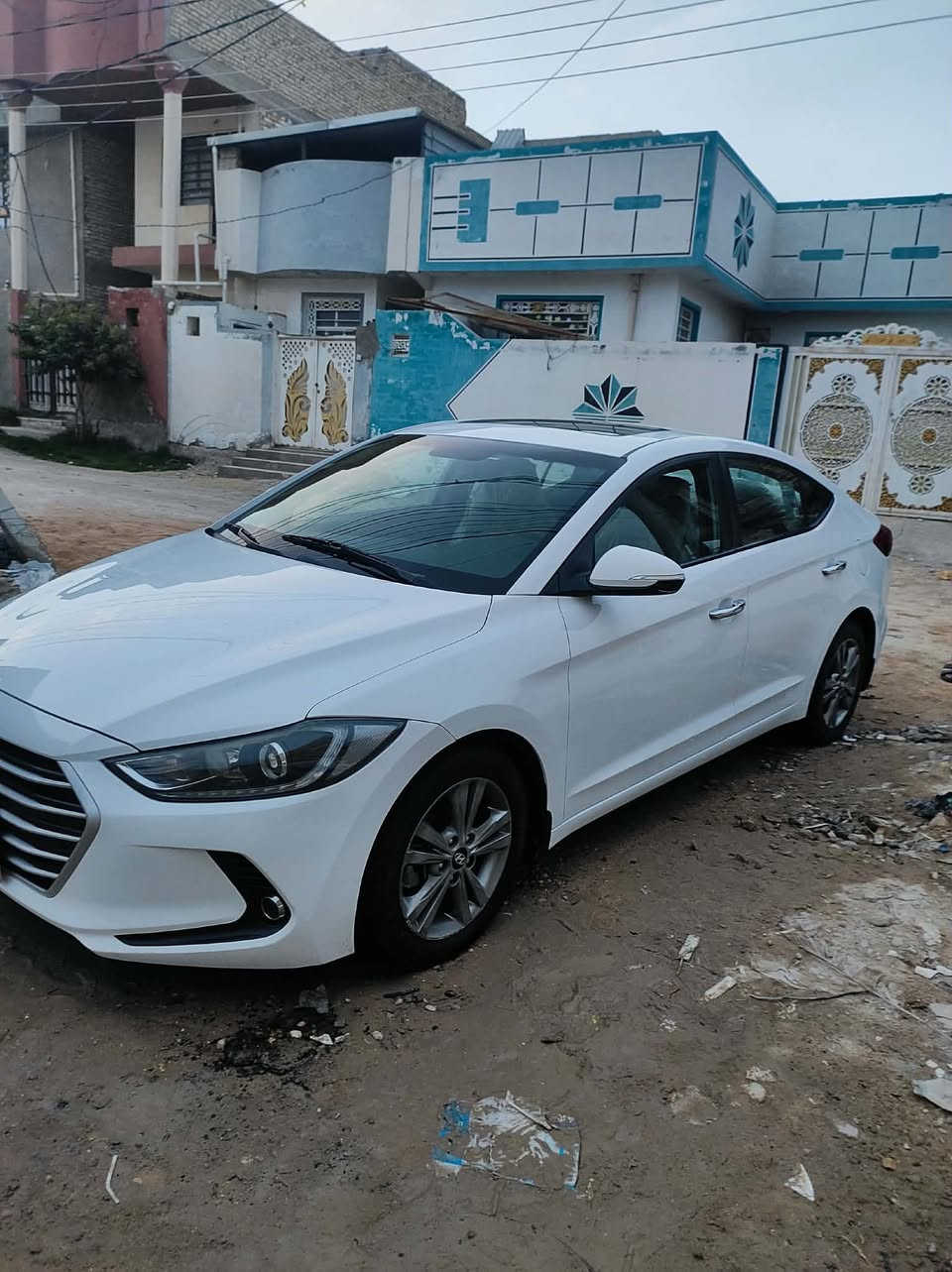 النترا 2017 خليجي  مكفوله بيه شبر بارد فقط محرك 2000 فول عده البصمه رقم أربيل تحويل او كاله بأسم شركه فيصل عزيز مكان السياره نجف مكلف بنشر استفسار*********** 
السعر 145 وبيه مجال
