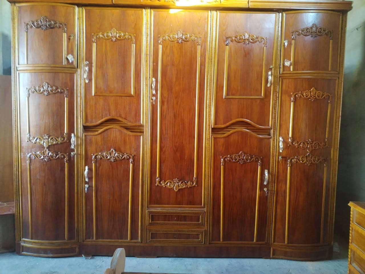 غرفه صاج عراقي حطاطه 5باب ملحق غرفه نضيفه حيل والضهر جرجوبه وسعر 650 ورقم الهاتف او واتساب ***********
