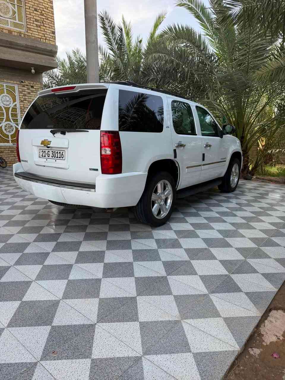تاهو خليجي  فول مواصفات مديل 2010 LTZ كفاله عامه سياره نظيفه جداً مكان سياره بصره قضاء المدينه ***********
