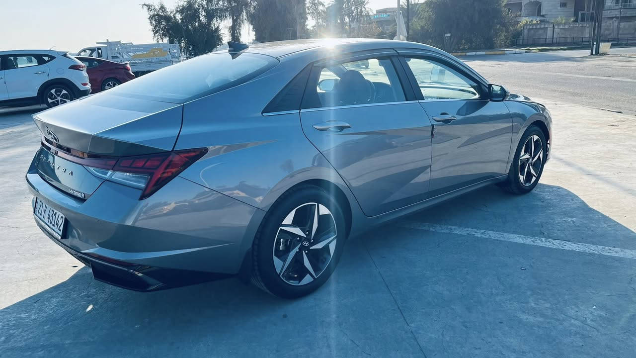 السلام عليكم اخوان 
هونداي النترا هايبرد 2023  فول مواصفات البيع 
واتساب ***********
اخواني البياعه شرايه شغلتكم مو يمي الله يرزقكم 
السيارة فول مواصفات للاخير  كلشي الي ببالك بيها  وكلين تايتل ضررها الدعامية الامامية فقط والبيع شرط السونار  ماشية السيارة ٦٠ الف ميل كراسي اوتوماتك جلد
 ( تدفئة وتبريد ) بالكشنات  حساسات امامية وخلفية ورادار جانبي وتنبيه للزوايا العمياء شاشة متصله 
السيارة  ما ناقصها برغي وبدون اي لوله من صدر الى كهربائيات الى ميكانيك كامله  ع اكمل وجه . تخم تاير برجستون ياباني جواها والي تصير من نصيبه لح يترحملي ع هيجي سيارة .  رقمها سليمانية بأسمي تريد وكالة حاظر تريد تحويل كذلك حاظر وللعلم . تتحول بمرور كالار للقرب من بغداد . السعر ١٦٨ ورقة 
تحياتي للجميع .
