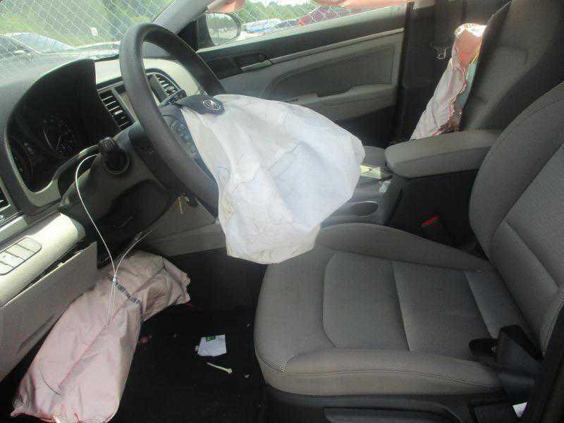 اتصال فقط النترا 18 وارد امريكي  رقم اربيل الجديد و كدامك الحادث و السونار العنوان البصرة الرقم *********** 
مبدل بيها كلشي من الاستهلاكيات و منظومة تبريد كاملة وكالة شادلها يعني متعوب بيها باقيات كم شغلات بسيطة كلش تسويهن مايكلفن السعر ١١٢ و بيها مجال للطيبين بس يرحم والديك شراي تخابرني وتجي تشوفها كدامك
