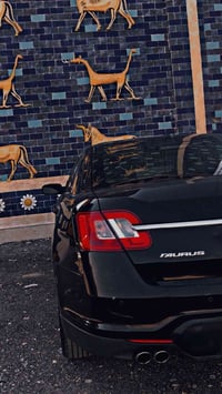 اخوان عندي فورد تورس 2010 اريد مراوس بموستنك 13 مكاني بغداد 0771078222...