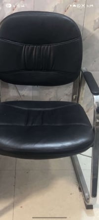 كرسي • للبيع