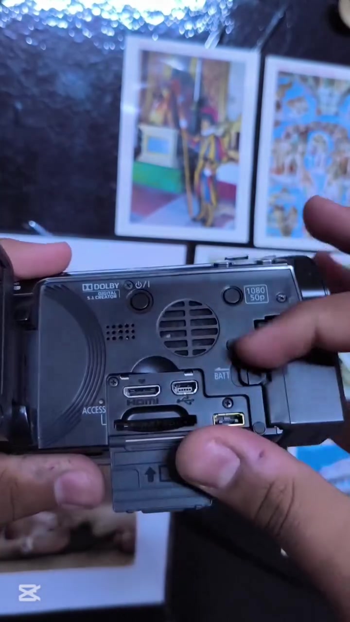 كاميرا Panasonic HDC-TM700 📹
كاميرا احترافية معروفة بجودة التصوير والألوان القوية، مناسبة للفلوكات وتصوير المحتوى والطابع الكلاسيكي القديم 
✔️ تصوير Full HD  
✔️ زوم قوي  
✔️ تثبيت ممتاز  
✔️ عدسة Leica  
✔️ نظيفة وشغالة بدون مشاكل  
✔️ وياها جميع الملحقات الأصلية 
السعر 40 الف 
توصيل بغداد 5 الاف 
محافظات 6 الاف


**إذا كنت صاحب هذا الإعلان وتريد حذفه لأي سبب، رجاءا أرسل رسالة إلى الدعم الفني**