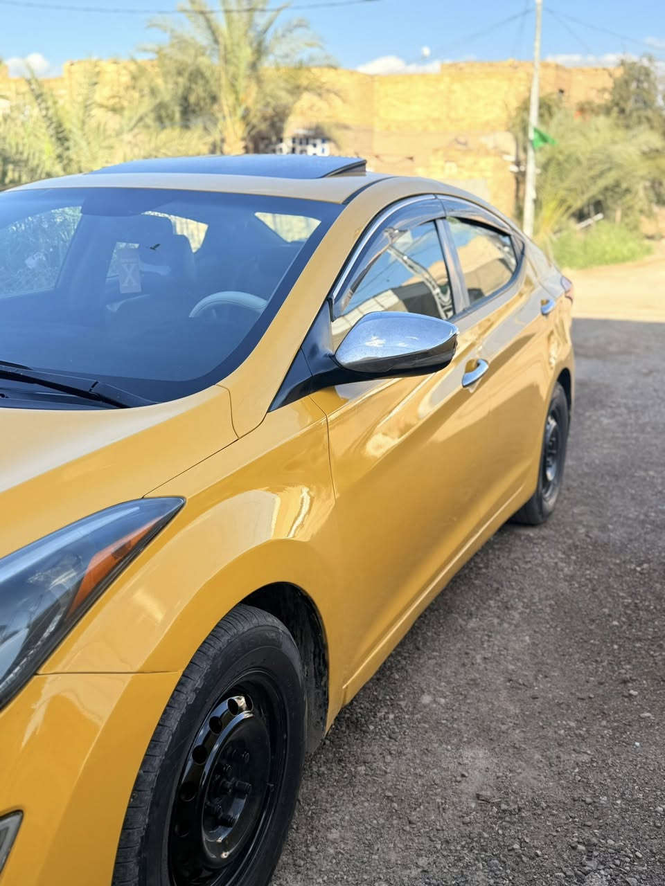 سلام عليكم
النتره 2013

بيع او مراوس 

أمريكي حادث قطعتين 

فول مواصفات 

فتحه 

كشنات جلد 

كشنات كرهباه

حساسات 

تحكم ستيرن 

فول السياره عده البصمه 

رقم بغداد نكليزي بسمي شخصيه

السياره جديده ربع ما تذب عليه صبغه جديده 

عنوان الدوانيه 

الرقم ***********
