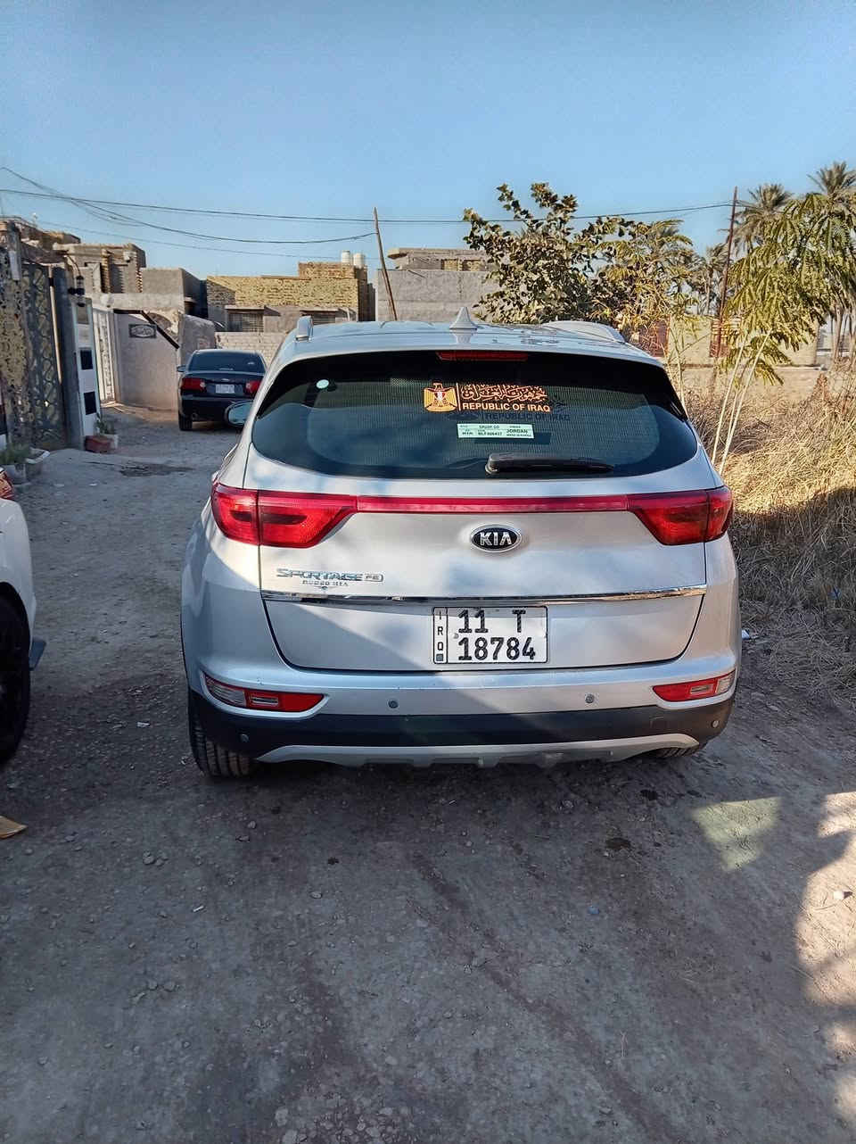 سلام عليكم كيا سبورتج موديل 18 بغداد الدولي الجديد سنويه لل٣٠ جاملغ صبغ وبنيد سونار موجود بيه ليبل واحد مكينه 2400 ماشيه 61 الف مكينه كير حداديه جديده تخم تأيز سياره جاهزه مكاني بابل وجديده سياره وضع الشركه السعر 145 وبيها مجال شرط المداور ***********
