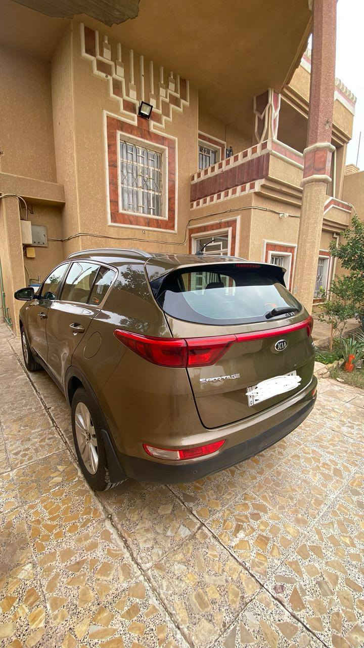 السلام عليكم سبورتج 2017 خليجي محرك 2000 gdi
مكفولة كفالة عامة من الضربة والصبغ رقم بغداد تحويل ثاني يوم تخم تاير جديد السيارة ممبدل بيها شي 
السعر 185 قفل 
للاستفسار الاتصال على الرقم 
***********
