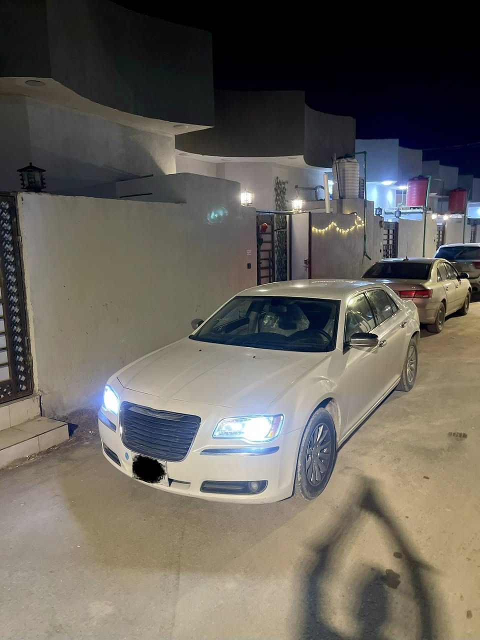 سلام عليكم أوباما موديل2014/ سياره أدوات مكصوصه جنطه متومه سياره جاهزه مكينه وحداديه خيرمن اللّٰه طخم تاير وكير وتبريد مكان سياره بصره رقم /***********)السعر50وبيهه مجال
