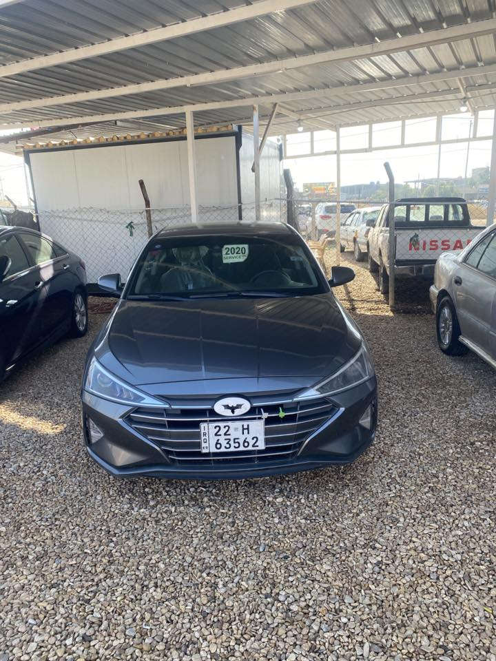 سلام عليكم انترا ٢٠ سياره حلوه ما بيه نقص برغي محركً ما مفتوح ما شيه ثمانيه وتسعين سياره بيه ٣قطع جاملغ وبيبان ثنين حداديه فول تبريد شغال سعر ١٢٥وبيه مجال للشراي رقم *********** .
