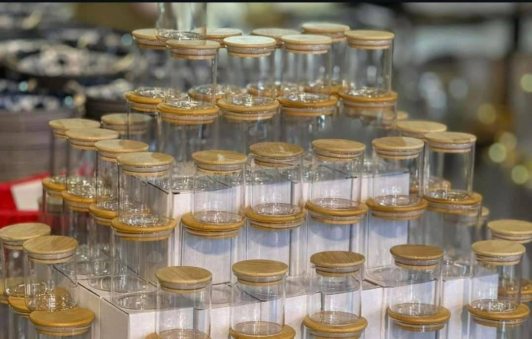 علب بهارات وهيج شي 
العلبه 1000 وال درزن 10
يوجد خدمةتوصيل لجميع المحافظات


**إذا كنت صاحب هذا الإعلان وتريد حذفه لأي سبب، رجاءا أرسل رسالة إلى الدعم الفني**