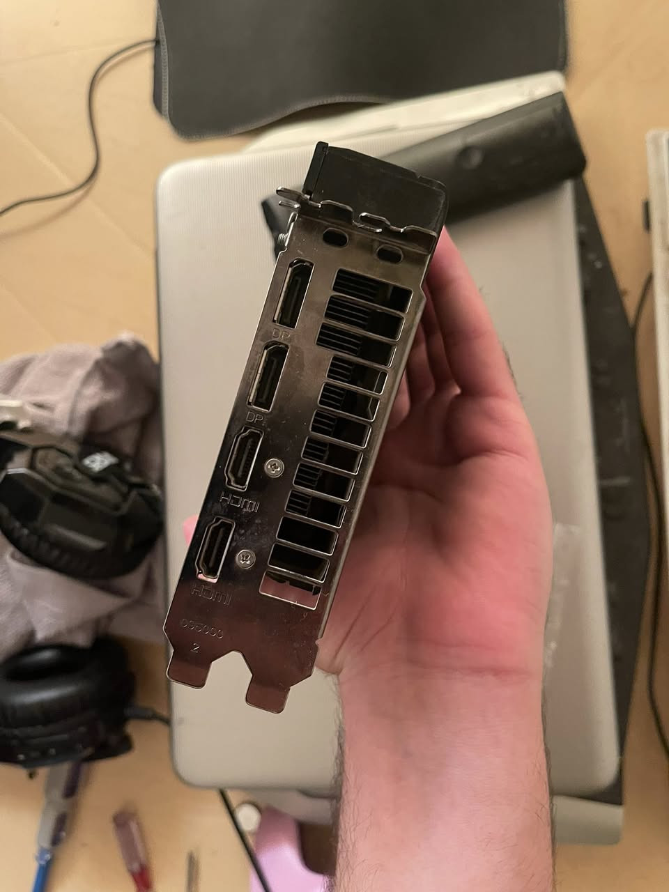 rx 570 8 G
قفله 110


**إذا كنت صاحب هذا الإعلان وتريد حذفه لأي سبب، رجاءا أرسل رسالة إلى الدعم الفني**