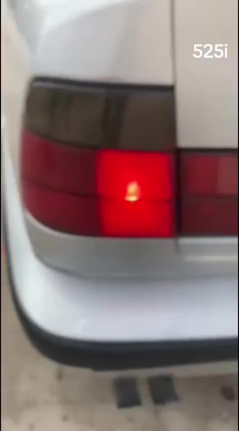 يا الله 525 اصل بليته وتكمه 1990
محرك مسكر عدل 25 نعومه فول 

كير الماني 

شلعه تحرك التاير جواهه 

شرط ترايك 200

فلنجات دسكات جدد 

عزل صوت فول بيهه 

تخم تاير 

رادتر جديد 

بجم عريض 

سلايت شغال 

تبريد شغال ثلج 

دركه ام 

سستم صوت جديد 

برده خلفيه وبردات جانبيه بلاد 

غرفهم جلد جديده 

كهربيات بلاد 

مالكه عربي تريد تحويل تريد وكاله 

مكان بابل ***********. السعر 62
