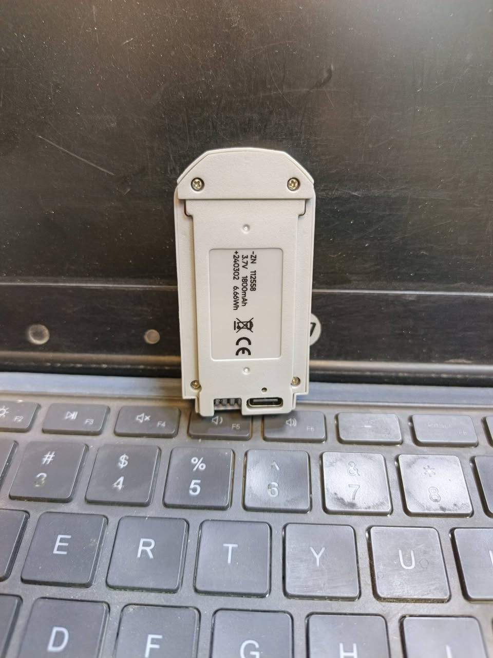 بطاريات درون
بطاريات درون 

علق على الصورة يجيك السعر 

للتواصل وتساب ***********

توصيل جميع محافظات العراق 5 الاف
