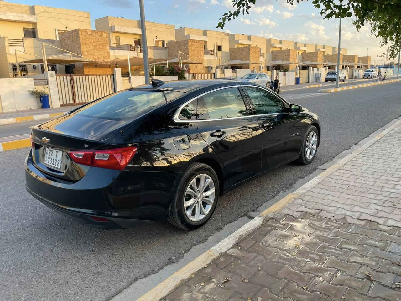 السلام عليكم
للبيع فقط
ماليبو موديل23 لون اسود LT محرك 1500 تيربو
ماشيه 53 mi
رقم الشاصي 1G1ZD55T5PF176350
بدون صبغ بدون اير باك
بجم كبس صندوق كبس 
باب ايمن وجاملغ ايمن تعديل بارد بدون صبغ 
تخم تاير
 اربيل باسمي 
المواصفات:قطعتين تبريد__تشغيل عن بعد__بصمه__كراسي كهرباء__الغرفه لون اسود__تحديد مسار__تحديد سرعه__رادار امامي__تحكم مري كهرباء __لد امامي__سبير وجك بلادي__إطفاء ذاتي__كار بلاي__شاشه لمس__مانع انزلاق__جام اوتو__هاند بريك بصمه. 
العنوان اربيل 
السعر 13200$
للتواصل ***********
