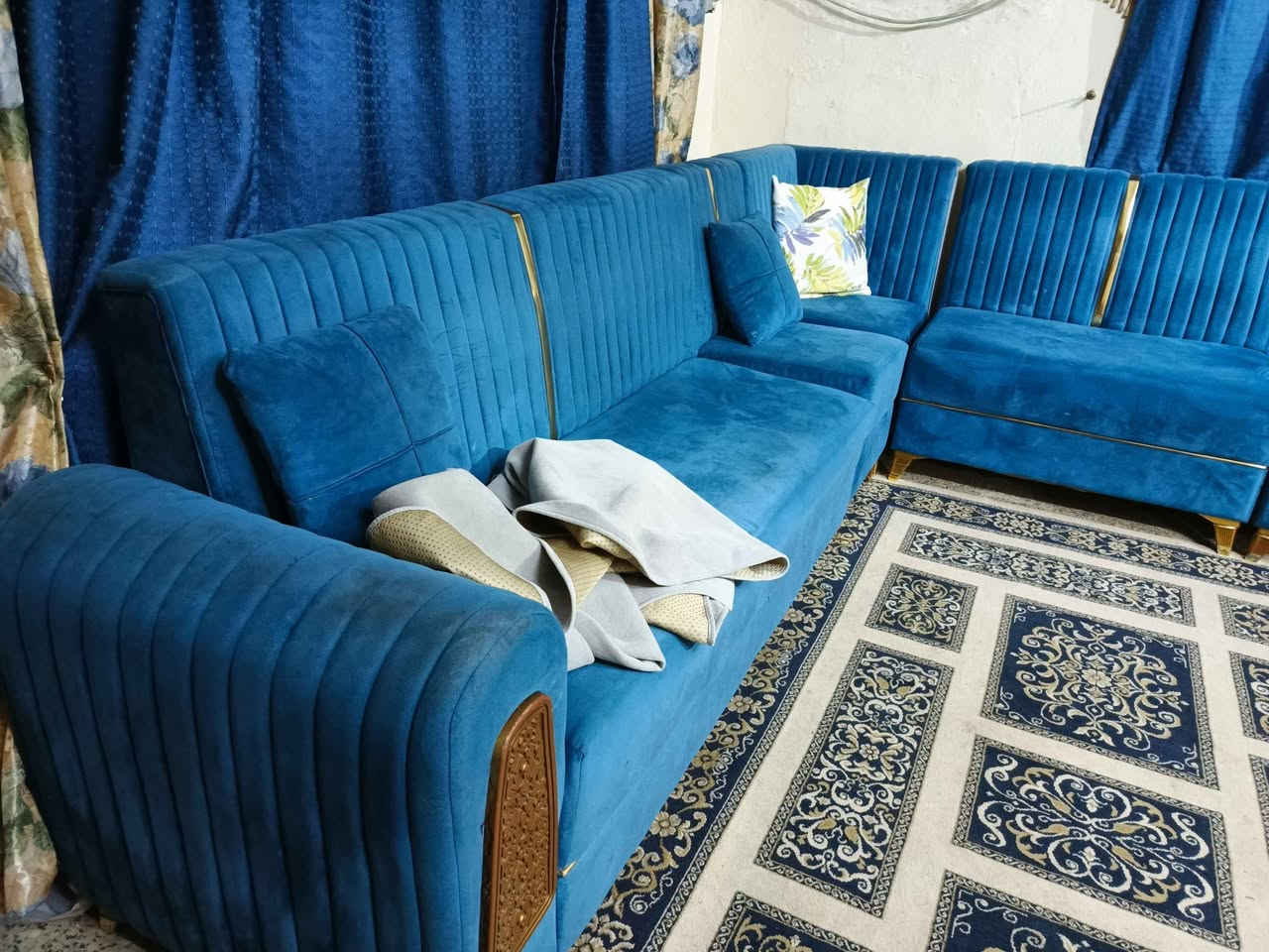 تخم اخو الجديد يلمع لمع للبيع عدده 5 قطع حرف L النجف, العراق


**إذا كنت صاحب هذا الإعلان وتريد حذفه لأي سبب، رجاءا أرسل رسالة إلى الدعم الفني**