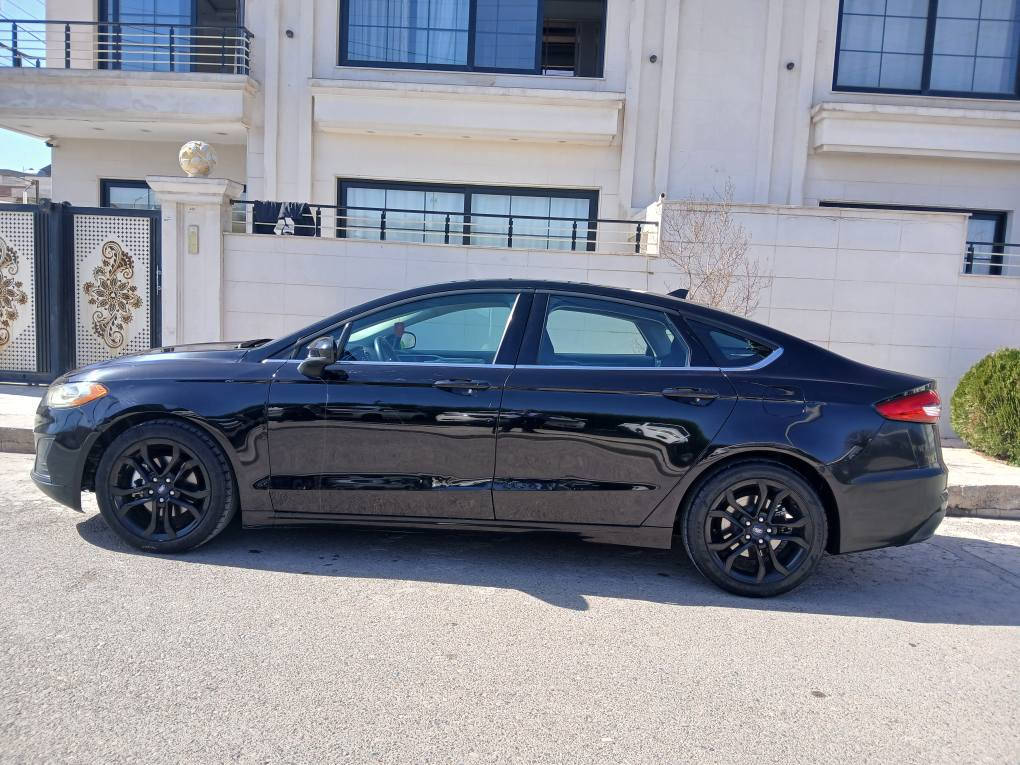 فۆرد ڤیوژن 2020 مەکینە 15و تۆڕبۆ تەنها بۆنیدی بۆیاخەو دوو  سێ جێگا ساردەکووت هەموو شتی نوێیە نرخی 108وەرەقە ...هەولێر*********** أربيل, العراق
