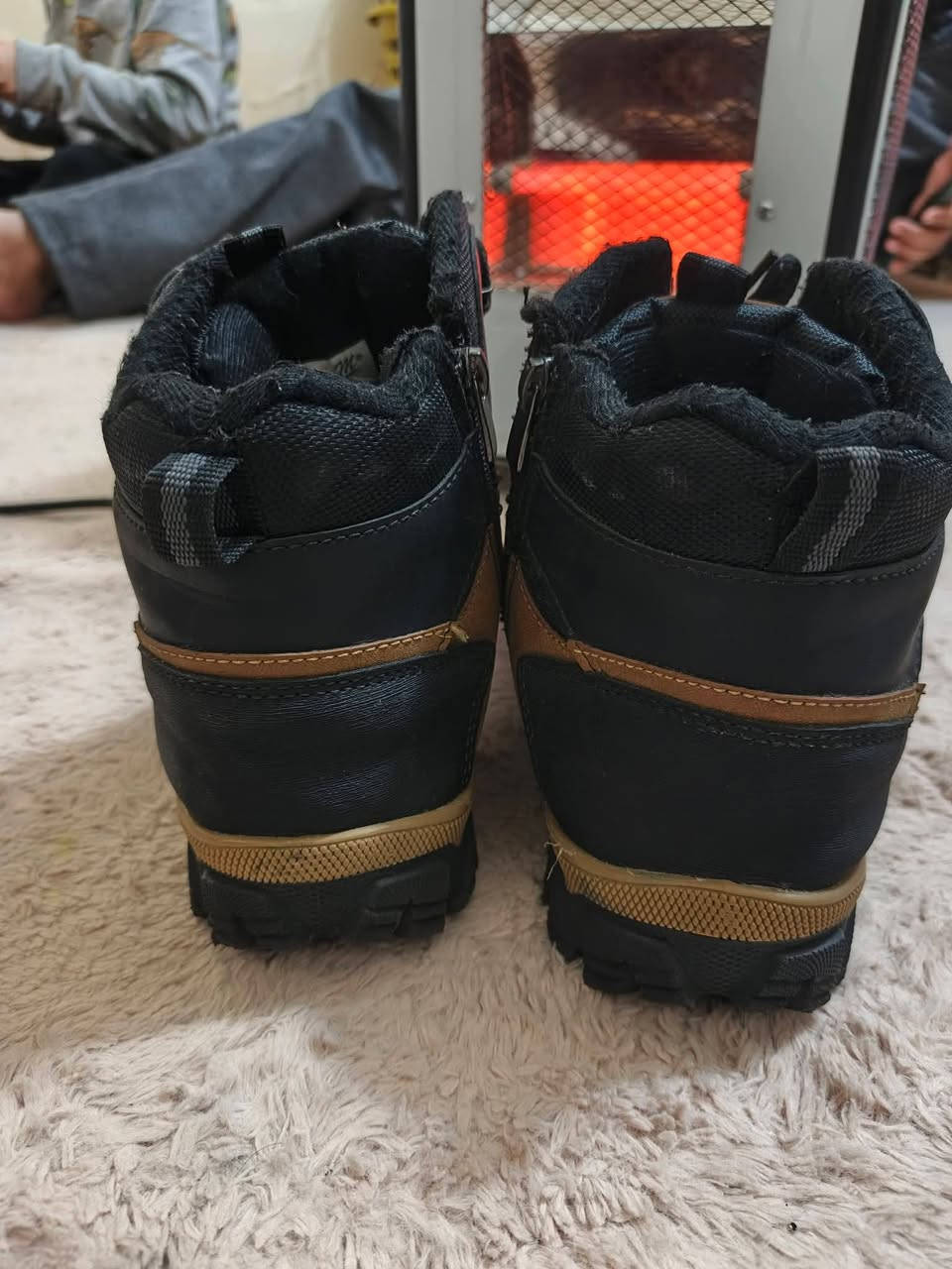 نص بوت قياس 44 ماركة اصلي من جوه مبطن السعر 25


**إذا كنت صاحب هذا الإعلان وتريد حذفه لأي سبب، رجاءا أرسل رسالة إلى الدعم الفني**