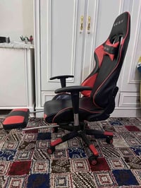 كرسي گيمنك نظيف انحناء 170° درجة مخده للاقدام مخدة ظهر و رقبه  دوار شغ...