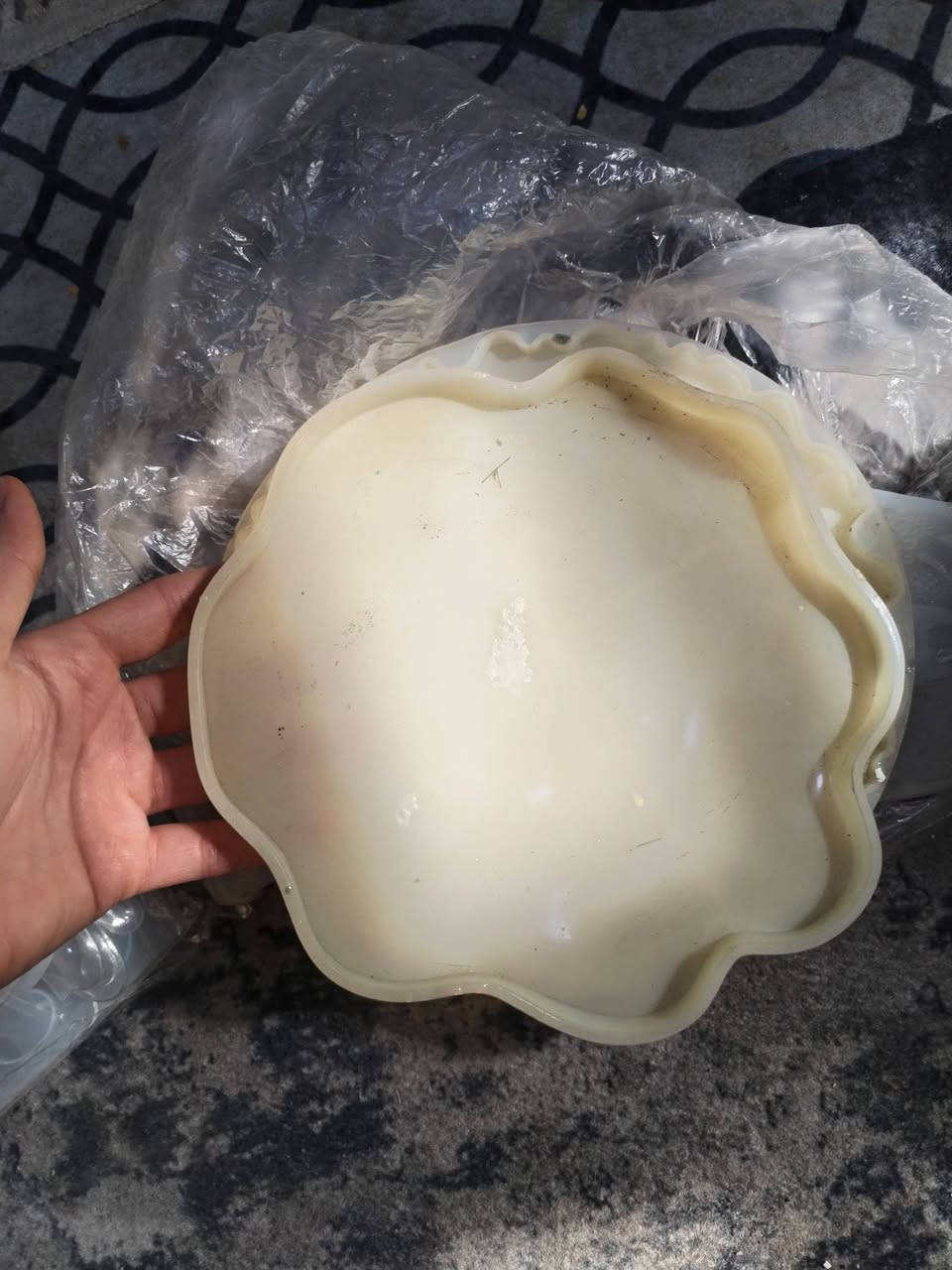 السلام عليكم البضاعه كامله للبيع قوالب والوان واكسسوارت منها المستخدم قليل ومنها الي ابد ممستخدمه مابيع مفرد البضاعه كامله ابيعها مكان غزاليه


**إذا كنت صاحب هذا الإعلان وتريد حذفه لأي سبب، رجاءا أرسل رسالة إلى الدعم الفني**