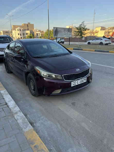 سلام عليكم كيه فورتي للبيع موديل 2018بيه صبغ 5قطع صبغ سعر 103بيه مجال بسيط مكان سيارة حي جهاد ***********
