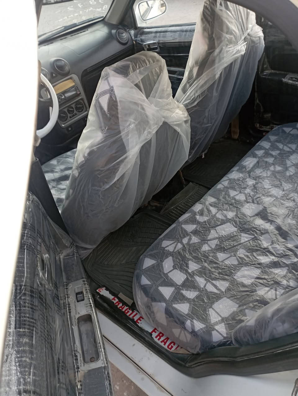 سلام عليكم سيكي مديل 13. سعره 27 بيه مجال كير مكينه حداديه جاهزه رقمه نجف مالكه نجف مصفره غرمات بيه صبغات بدون ضربه 0783 846 5026
