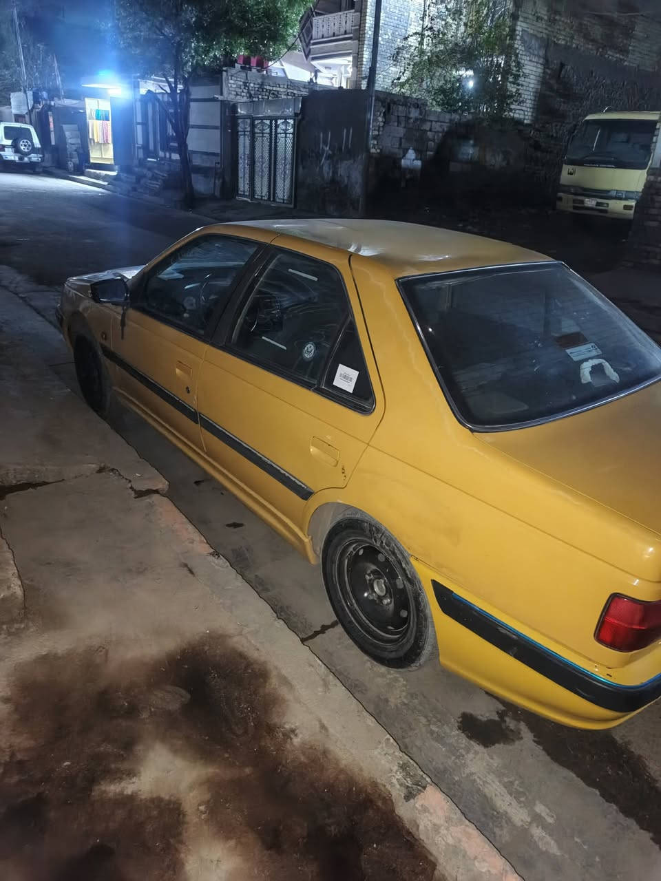 سلام عليكم بيجو بارص 2015 كير ومكينه خير من الله وسياره مكفوله وبين عندك بالسونار وبيها بارد على كد شبر بالباب وخير من الله تعرف تفاصيل اتصل على رقم هاذا ***********
