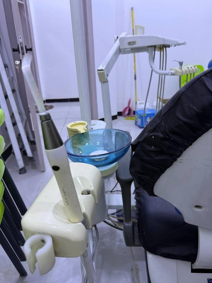 السلام عليكم
كرسي اسنان نوع فاشن للبيع 
العنوان : بغداد-الدورة-البوعيثة
***********

السعر ٥٥٠ الف
