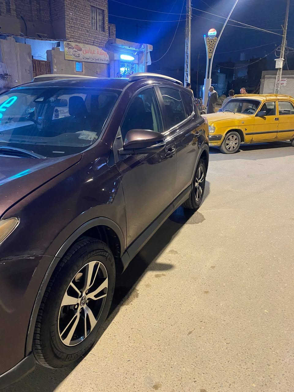 السلام عليكم راف فور 2018
حادث بنيد وجاملغ 
ماواصل للراديترات 
 رادار 
قياداه ذاته 
فتحه سقف

ماشيه 97الف
ذي قار- سوق الشيوخ 
السعر 170 وبيها مجال

***********
