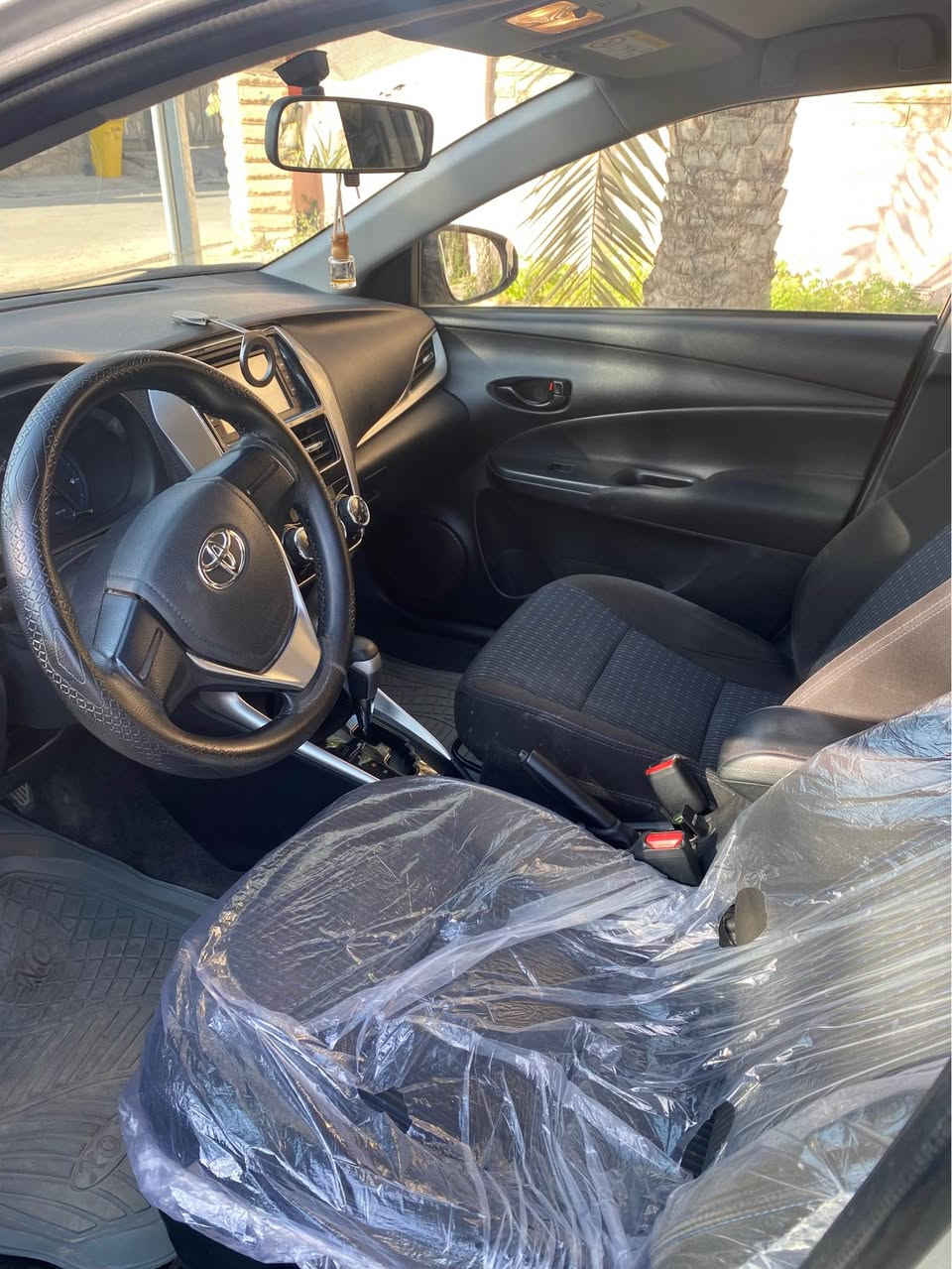 تويوتا يارس سلفر 2019
رقم اربيل باسمي 
بيه بطاقة بنزين
مكفوله من ضربه 
مكان سياره كركوك
سعر 128
*********** كركوك, العراق
