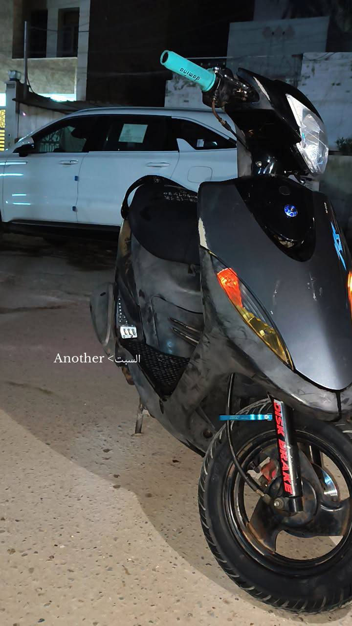 سلام عليكم ماكس عدله للبيع صارلها 4 شهور نازله من الرمبه وكلشي بيها بلادي سعر الدراجه 750
***********
بغداد المشتل مستعجل عل بيع
