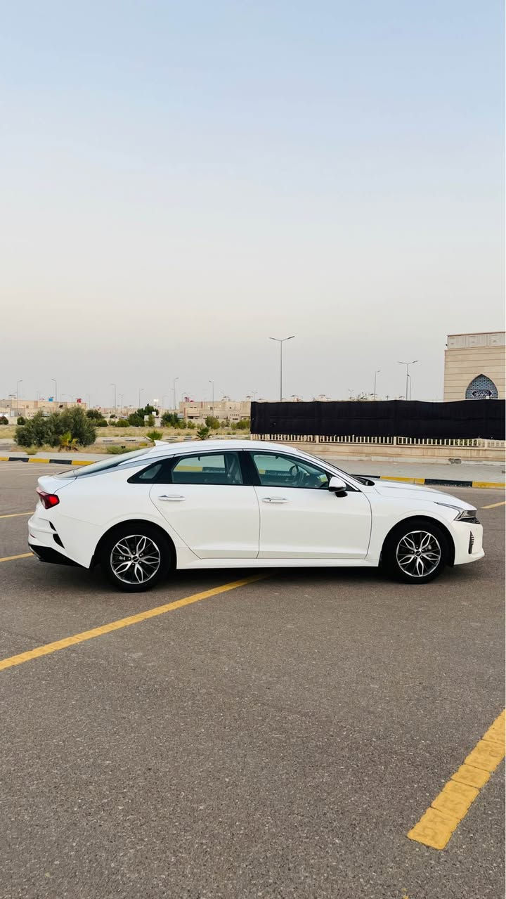 - [ ] سلام عليكم 
- [ ] سياره K5 2023 خليجي
- [ ] كفاله گير محرك
- [ ] رقم اربيل دولي انتهاء 2028
- [ ] المكان البصره ام قصر
- [ ] ماشيه 111895 ميه و11 الف
- [ ] مواصفات نص فول
- [ ] بصمه تشغيل عن بعد
- [ ] كشنات جلد
- [ ] كرسي السائق كهربائي
- [ ] 4 أنظمة قياده
- [ ] شحن سريع 
- [ ] اشاير بالمري 
- [ ] اوتو هولد 
- [ ] حساس امامي خلفي
- [ ] كاميرا خلفيه 
- [ ] هاند بريك بصمه 
- [ ] تبريد قطعتين
- [ ] شاشه كبيره ابل كار اندرويد اوتو 
- [ ] تبريد لمس خزن ميموري تبريد
- [ ] محرك دوش 2000
- [ ] باقي المواصفات معروفه سياره نظيفه ما ناقصه شي بيها صبغ بالداير  الخلفي صفحة الصدر
- [ ] تعديل بارد صفحة الصدر الباب الخلفي بارد بالخلف صفحة السائق وبعد ملاحظات راح ارفق السونار بالمنشور السعر 185قابل للتفاوض (بيها مجال للطيبين) للأستفسار بعد 
- [ ] *********** الزبير, البصرة
