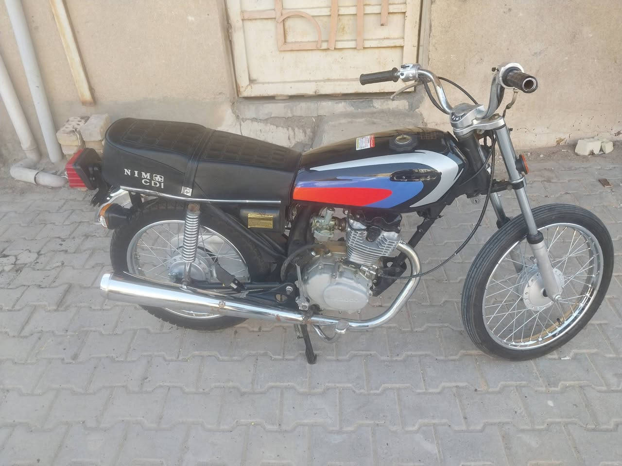 سلام عليكم دراجه اربع كير ارشه مديل ١٨ أوراق اصولي بوري رفيع سعر ٤٩٠ وبيه مجال قليل
مكان كربلاء حي المعلمين 
رقم 
***********
