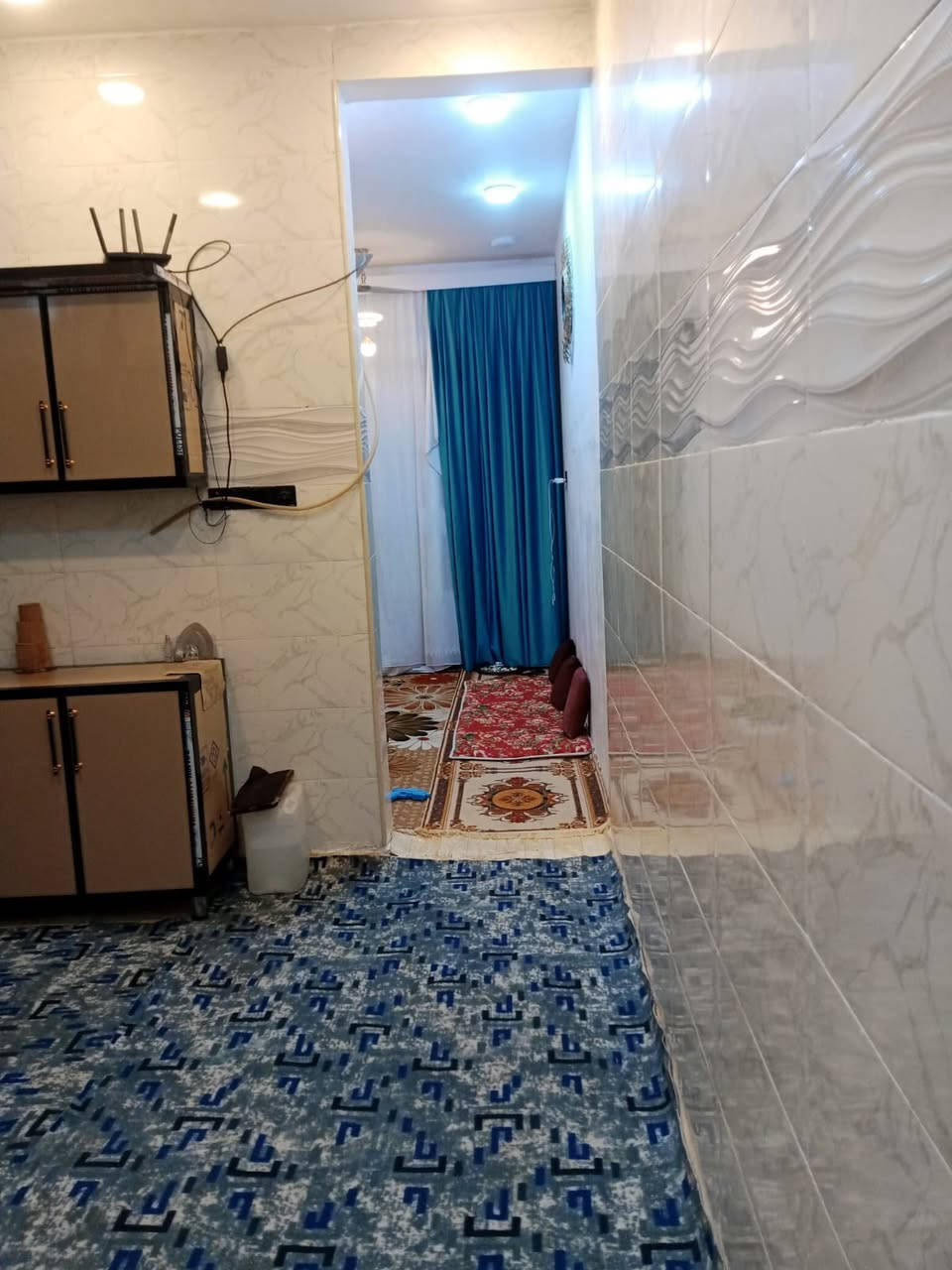 بيت زراعي للبيع 100م طريق ال عواد مقابيل ابو رعد ابو السيراميك 100 متر عن الشارع السعر 30 وبي مجال 
للاستفسار ***********
