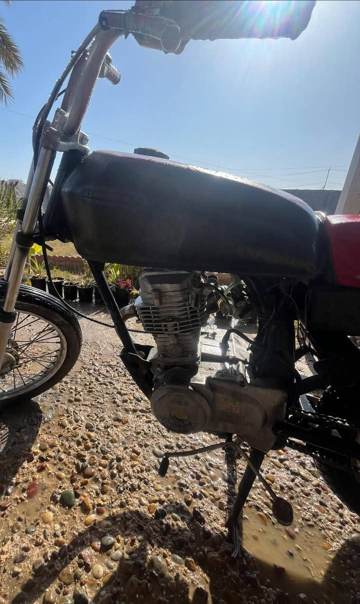 دراجه ارشه 200 الف بيها مجال مكان المحاويل خاتونيه ***********
