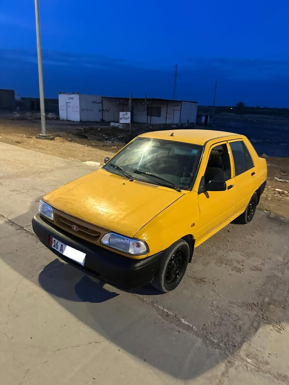 .
السلام عليكم 

سايبه 21 صبغ باب وجاملغ بدون دواخل 

جاهزه 

رقم قادسيه الجديد 

عنواني ديوانيه سدير 

السعر ٤٨ وبيها مجال قليل 

***********
