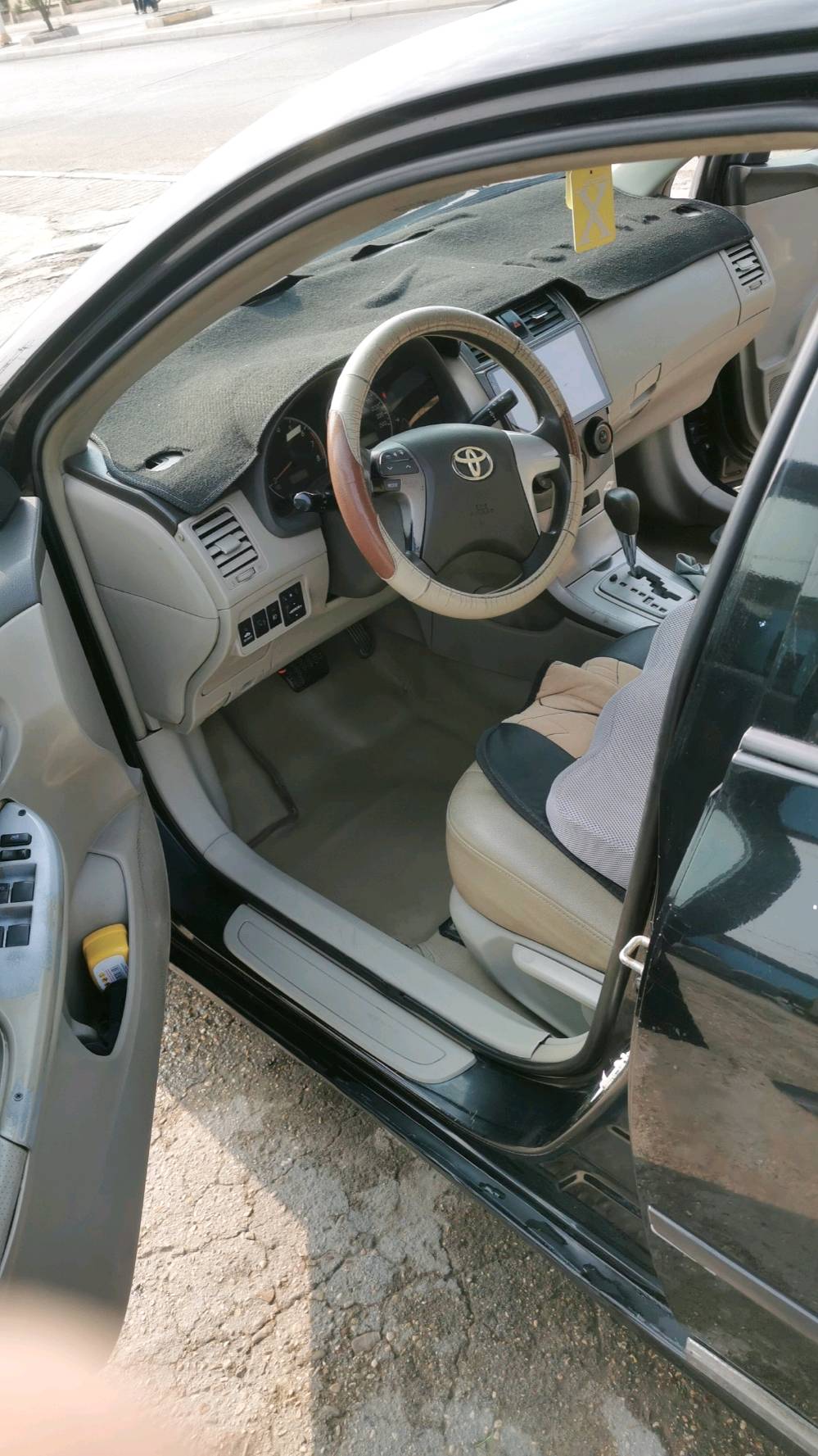 كورلا ٢٠٠٩ محدث بجم ١٣
وارد خليجي فول مواصفات.. فتحه.. مرايا كهرباء.. تحكم ستيرن.. شاشه.. كامرا خلفيه.. حساسات
محرك 180‪0
رقم بغداد
بأسمي سنوية لل٣٠ وهزه لشهر الثاني ٢٦
بيها بنيد مبدل ضربه براس الجاملغ مبينه  دواخل مكفوله 
وبيها صبغ بالجنطه براس الجنطة من فوك  
سيارة حلوه ترايها وين متريد تبريد ثلج بستم 
حدادية جديدة السيارة  مكينة وكير مكفول  
السعر  ١٠٥ مجال قليل 
078‪17844457
