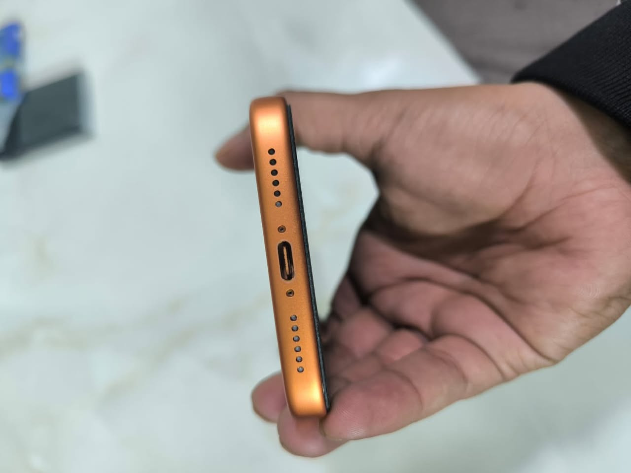 17 ابرو ماكس ابو الشريحه المرغوب شرق اوسط الجهاز تحت الضمان صار 10 تيام من اخذتهة بعده جديد الجهاز بطاريه 100 حمايه للضهر عدسات لل كامرا كلهة اصليهة الغراض الي عليهة السعر 2150 او بي مجال بسيط الي مو شراي ليتعبني ***********
