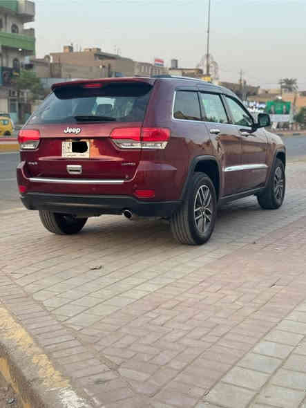 السلام عليكم
جيب گراند شيروكي ليمتد 2019 للبيع محرك گير ما مفتوحات بلاد حادثها مثل ما موضح بالصور فقط بدون حادث ثاني

ماشية 81,000
تبريد تدفئة شغال 
شاشة جبيرة
رادارات جانبية
تشغيل عن بعد
رادار خلفي 
توقف ذاتي
جنطة كهرباء
تحكم 4*4
كاميرا وحساسات
كراسي كهرباء+تدفئة
وباقي مواصفات اللمتد المعروفة

تخم تاير جديد تايوان درجة اولى
باتري كبير + باتري مساعد جديد 
سبير ما نازل 
زينون اصلي عالي ناصي
السيارة نضيفة وكلشي عالبلاد

السعر 220 $
***********
بغداد الشعب
