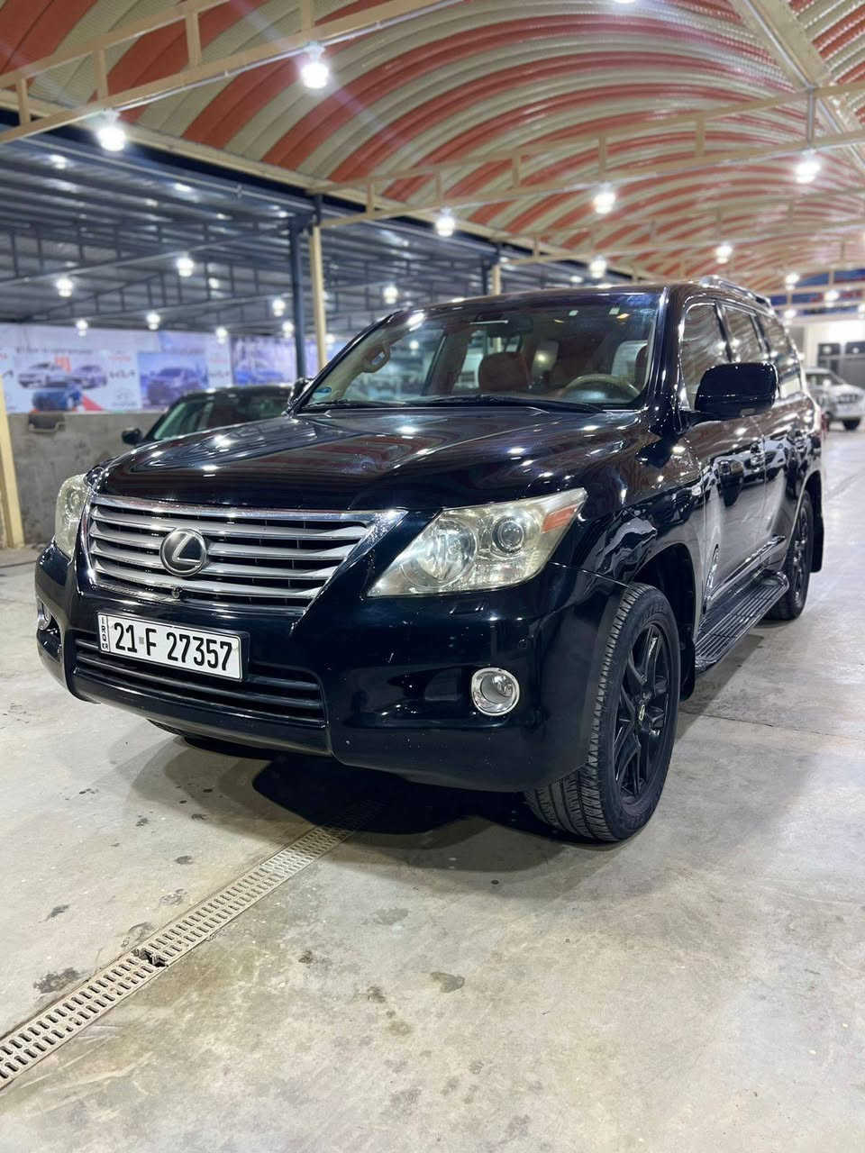 سلام عليكم لكزز موديل ٢٠١٠ مكفولة كفالة عامة على وضع الشركة مكينة ما مفتوحة وشرط الكفالة من كلشي رقم سليمانية الجديد بيع مراوس السعر ٣٤٠ و بيهة مجال حك الجية المكان ديالى تقاطع القدس هاتف ***********
