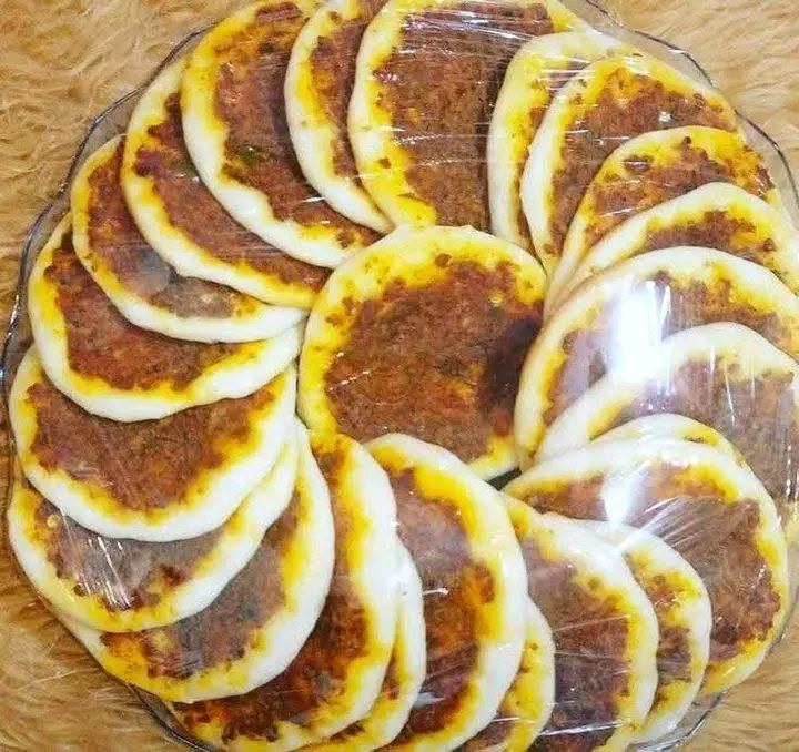 بعض الأكلات ما يميزها الطعم، يميزها الشخص اللي سواها. ❤️
متابعة للحساب 
النضافة والطعم يفوزون يمها  
جمال الصور يحجي 
والي من طرفي الهم عروضات


**إذا كنت صاحب هذا الإعلان وتريد حذفه لأي سبب، رجاءا أرسل رسالة إلى الدعم الفني**