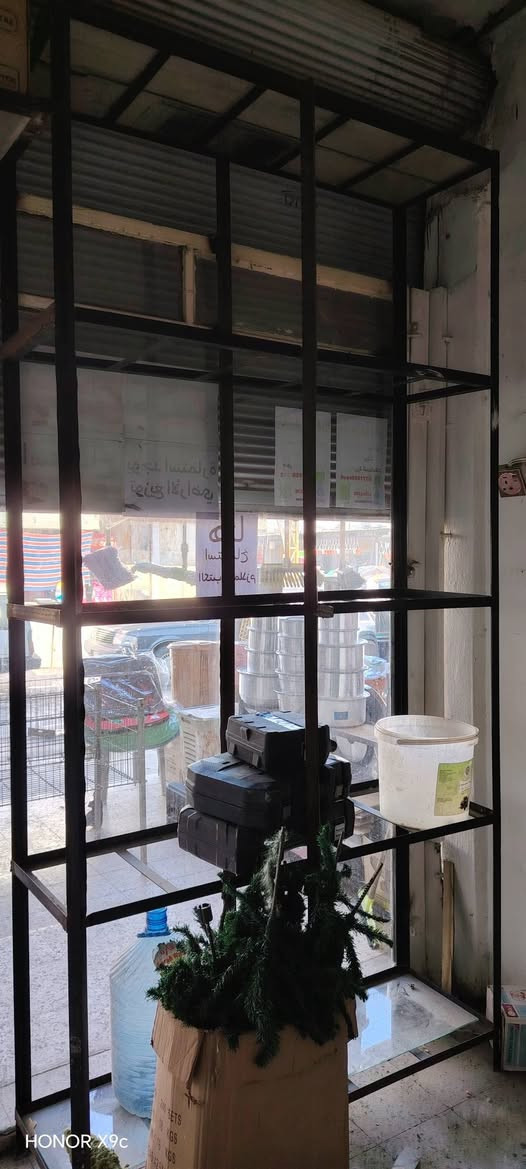 للبيع ادفع سعر وتعال خذ الي يفيدك... للاستفسار الاتصال على الرقم ***********
